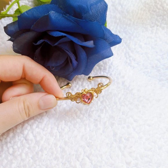 Jewelry - Sailor Moon Golden Bracelet Pink Heart